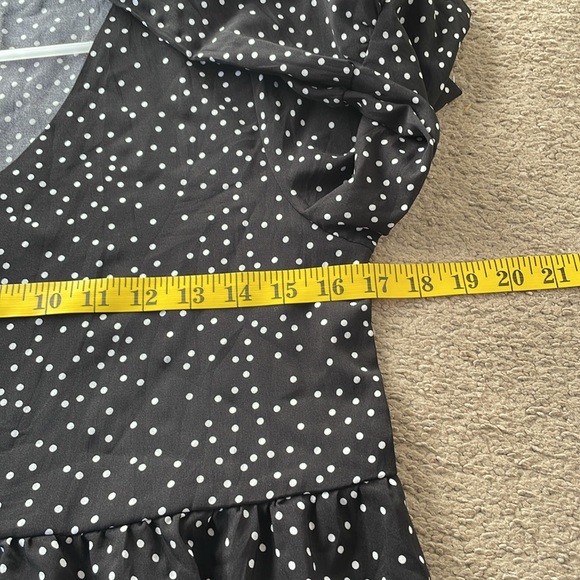 Black & White Polka Dots Bohemian Balloon Sleeves Loose Fit Dress Size Small - Picture 7 of 10